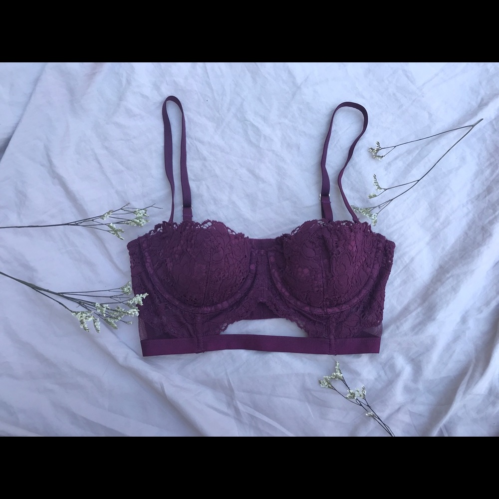 Beautiful Victoria’s Secret bra removable straps